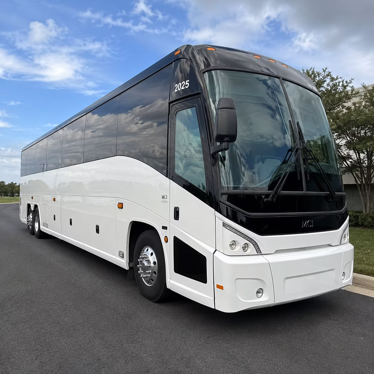 charter buses to the science museum of minnesota and twin cities attractions