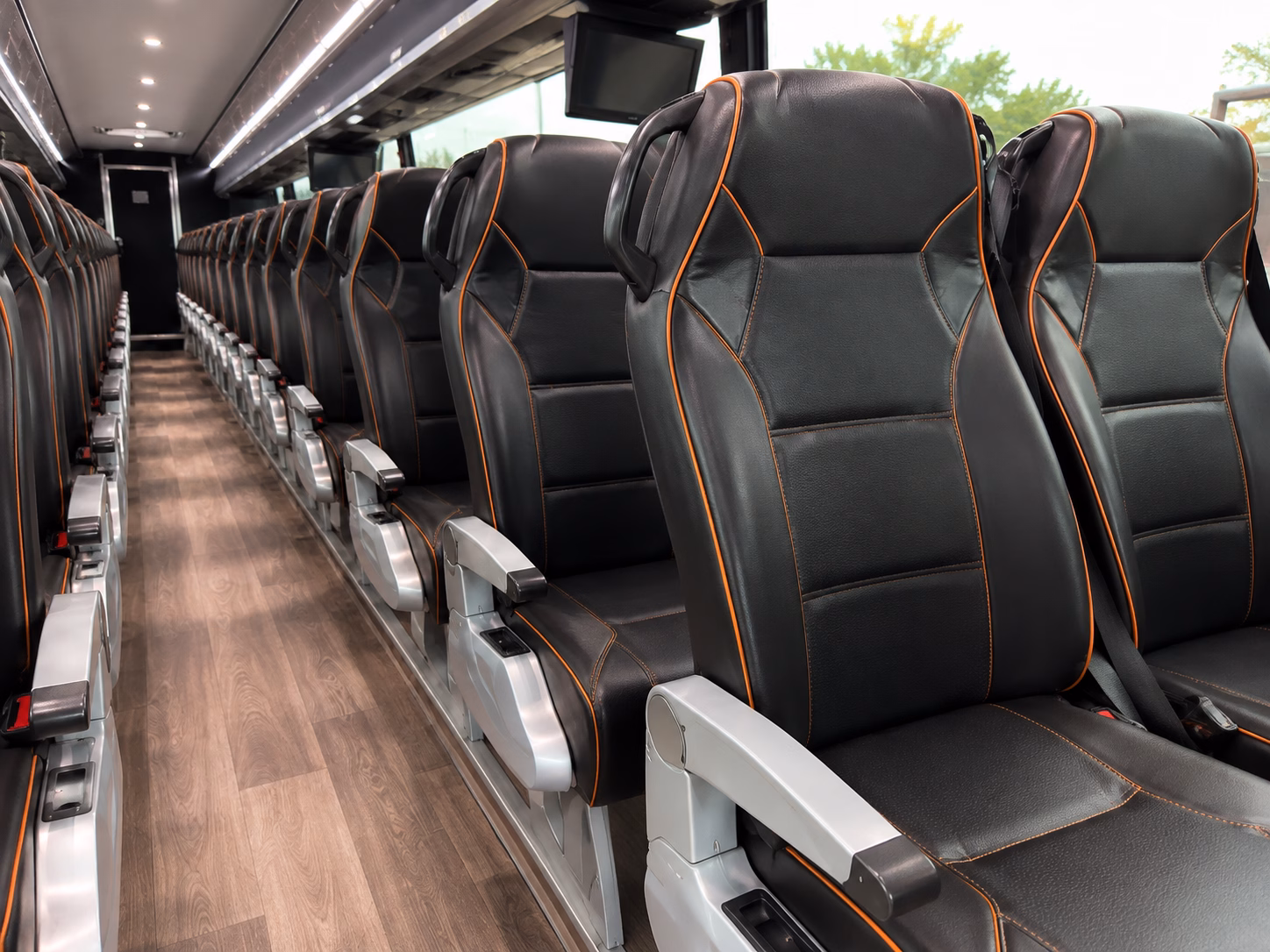 how the distance and duration of your trip affect charter bus rates in woodbury
